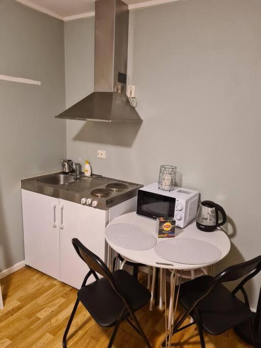 Small Studio Appartment Tromsø Dış mekan fotoğraf